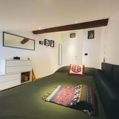 Tiny Zen House By The Sea. * Genoa